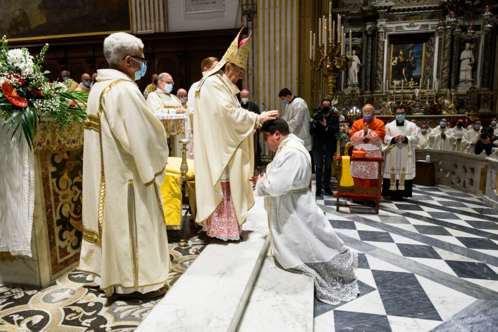 Sacre Unioni, Ordinazione Sacerdotale